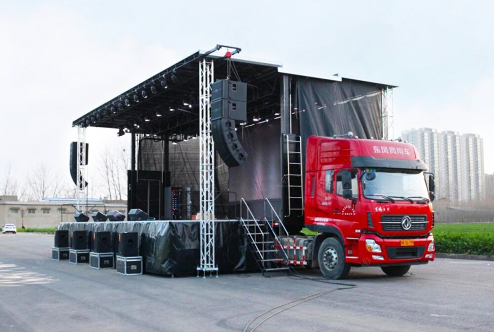 The overall stage structure after the S455 mobile stage semi-trailer is unfolded